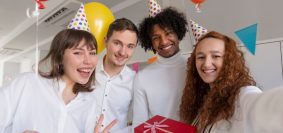 Comment choisir la salle parfaite pour célébrer un anniversaire inoubliable ?